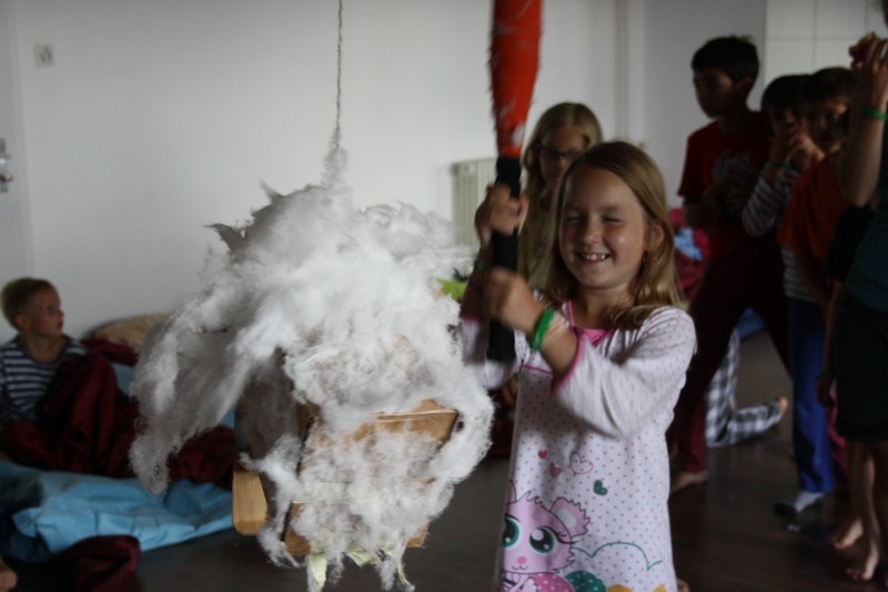 Village Camps International Summer Camp Leysin, Switzerland 2026-08-15 https://www.villagecamps.com/journals_admin/images/698-34-slumber party (36).jpg